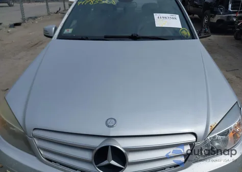 2011 Mercedes-Benz C 300 Luxury 4Matic/Sport 4Matic из США, поврежденный, VIN WDDGF8BB1BR135955